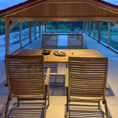 Privates Mit Pool Stainz